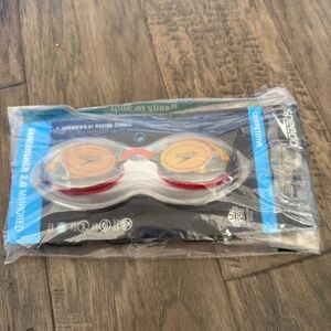 Speedo Vanquisher 2.0 Mirrored Goggles Red NWT